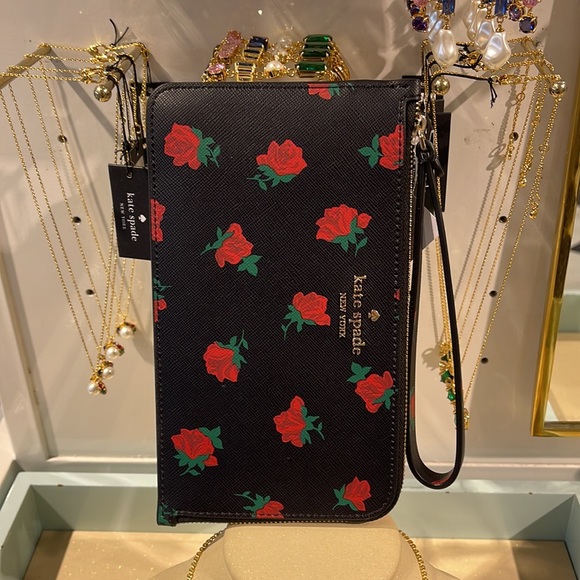 Kate Spade Lucy Medium L-Zip Wristlet
COLOR:
Black Multi
NWT - Picture 10 of 16